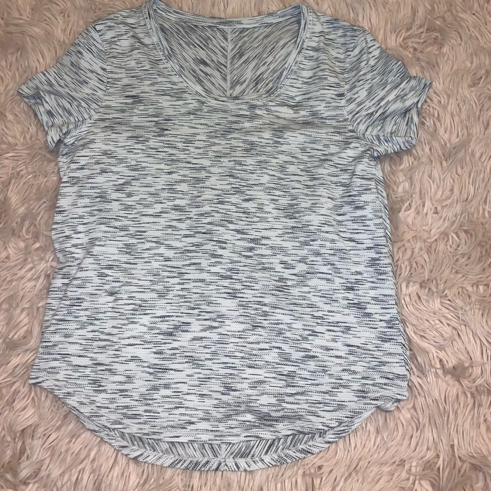 Lululemon Women’s Shirt